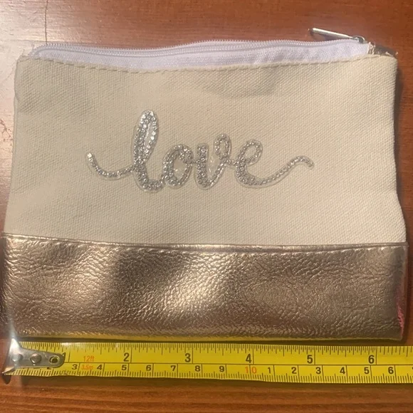 Makeup bag - Picture 3 of 4